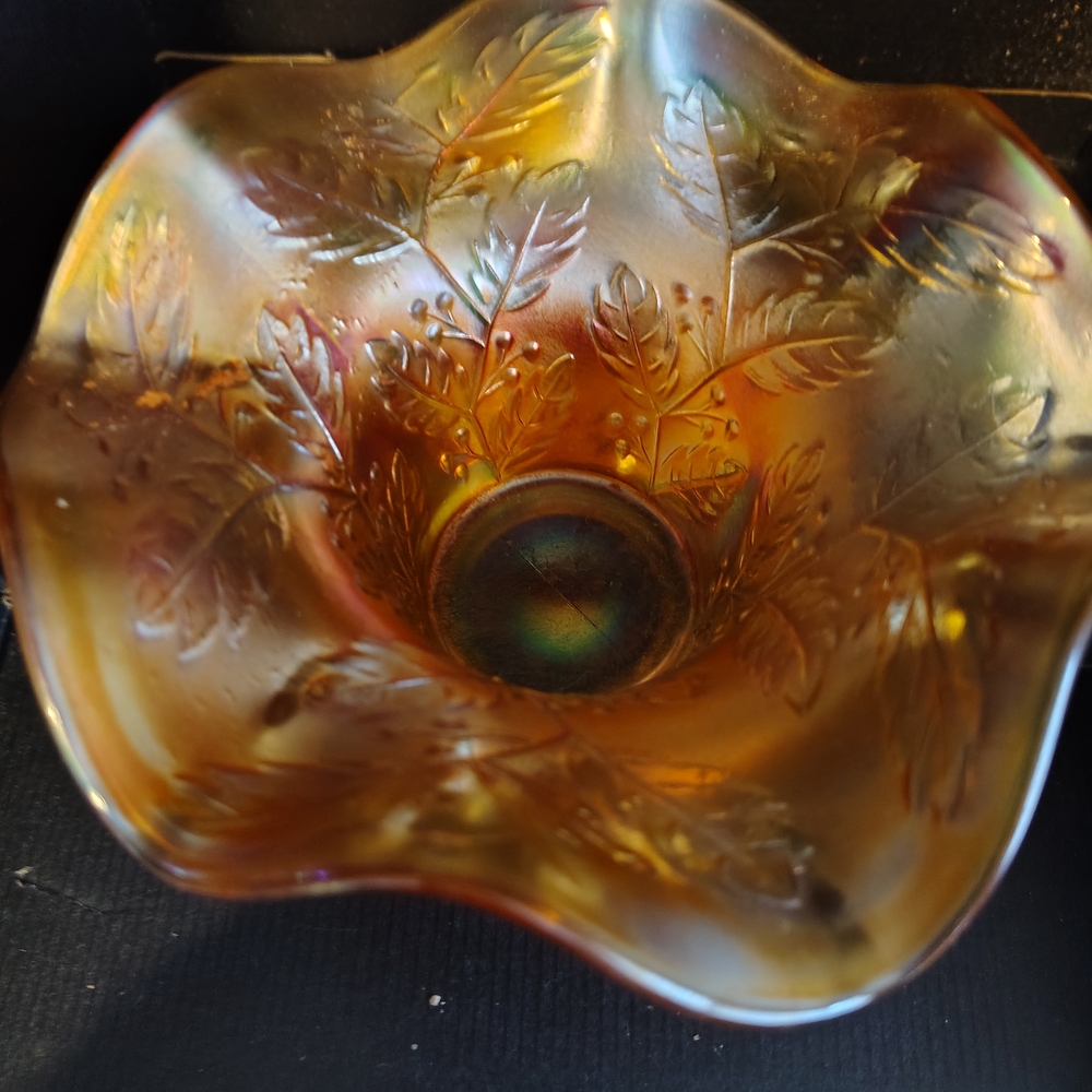 Elegant Gold Decorative Bowl
